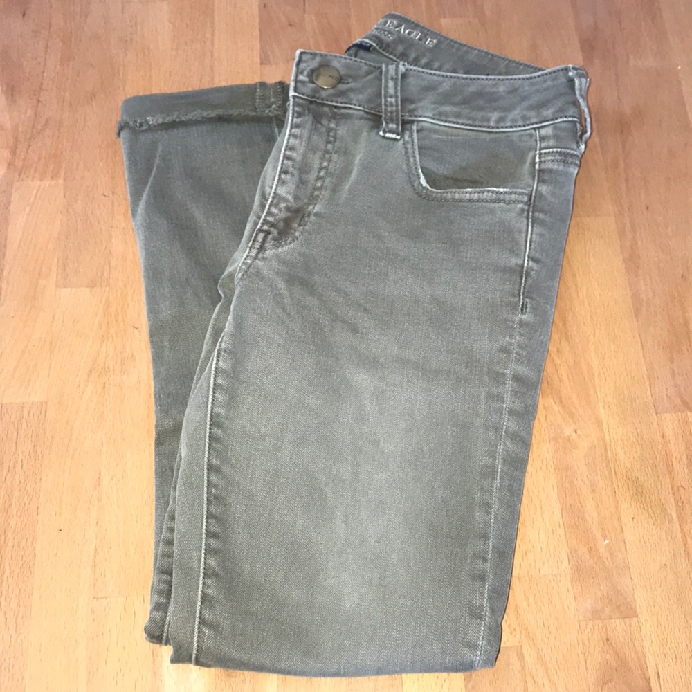 American Eagle Jegging Crop